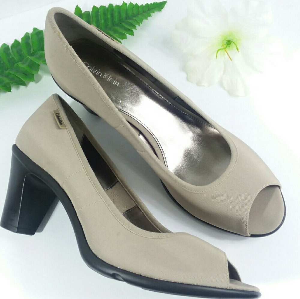 Calvin Klein Elissa Taupe Pump / Heel - Picture 2 of 8